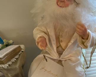 Jacqueline Kent figurine