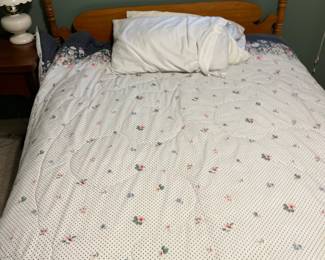 Full sized bed, complete