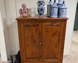Nice wooden chest for storage or electronics.  Various pieces of large decorative items