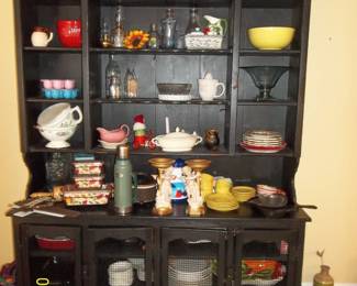 Some pretty yellow Fiesta dishes