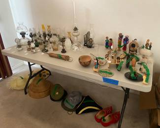 Oil lamps - multiple sizes  -- international figurines and collectibles