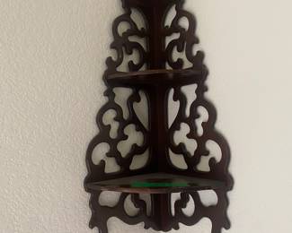 Corner wood shelf