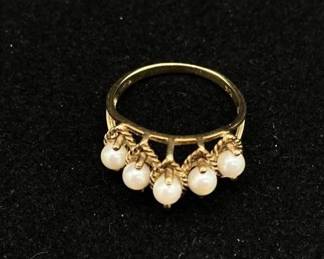 Mid century 10k Gold ring with pearls