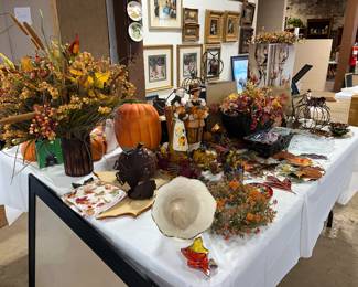 FALL AND HALLOWEEN DECOR