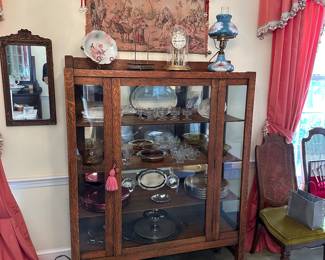 Perfect quilt display cabinet!!