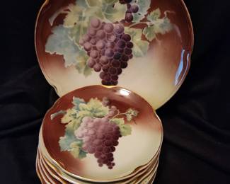 Vintage -K&G Luneville France Hand Painted Grape Dessert (6) 7” and Serving (1) 9” Plate (Stamped)