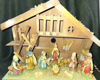 Rare Find Italian 1950’s Ventage Wooden Creche Nativity Scene w/11 figures 