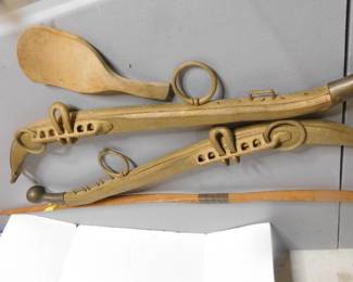 Wood Childs Bow & Vintage Singletrees