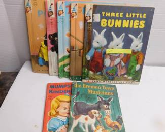 Vintage Rand McNally Books. (7)