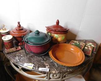 Ceramic Pots & Decorator Items