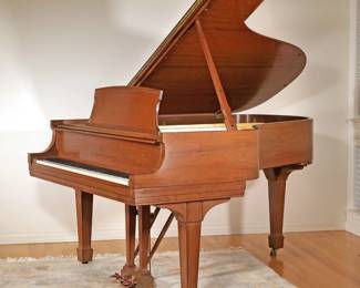 STEINWAY MODEL L GRAND PIANO | S/N 407103. Natural wood case. -  l. 70 x w. 57 x h. 38 in