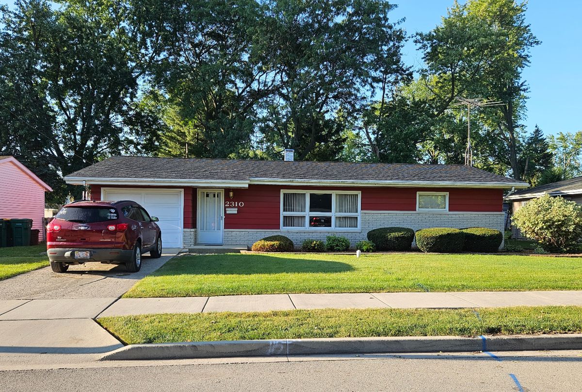 Cait's Joliet Estate Sale 50 OFF starts on 9/15/2023