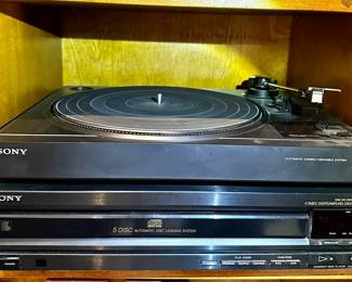 Stereo Turntable and CD Player