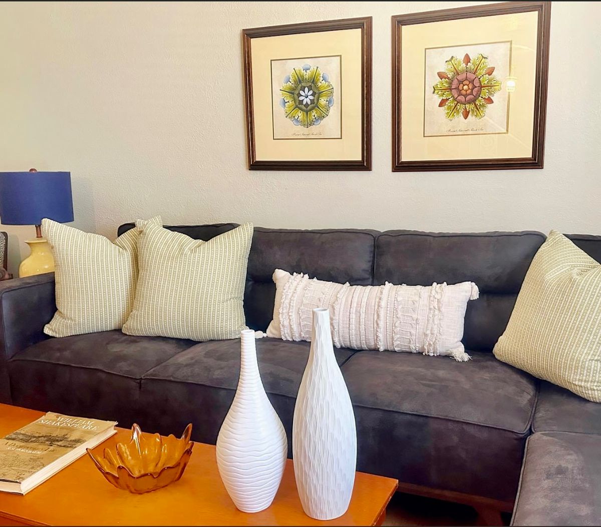 Gorgeous sectional, pottery vases