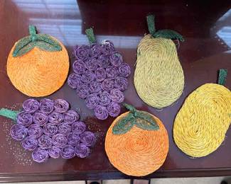 Straw fruit coasters