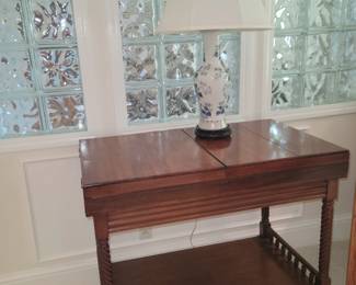 Artist's storage table