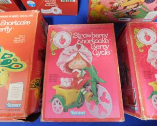 Vintage Strawberry Shortcake berry cycle