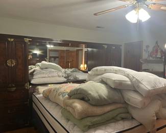 Bernhardt Furniture Set