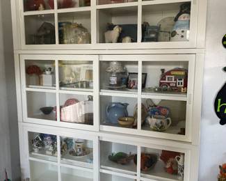 This cabinet comes apart in 3 pieces