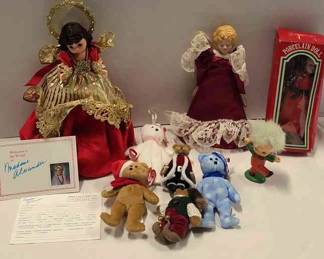 Assortment of Dolls Beanie Babies 