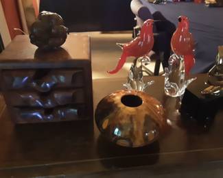 Glass birds, wood vase, murano glass birds 