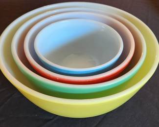 Pyrex Mixing Bowls