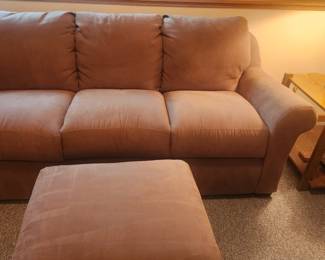 Chelsea Couch w/ Ottoman