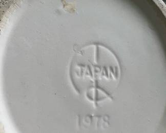 Rubens Hand Painted Planter White with Rows of Blue Flowers - Made in Japan