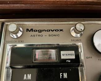 Magnavox Astro - Sonic Stereo Cabinet/Console