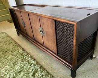 Magnavox Astro - Sonic Stereo Cabinet/Console