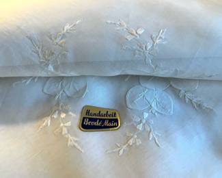 Handarbeit Brodé Main White Floral Napkins