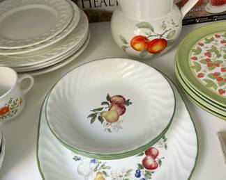 Corning Chutney Fruit Themed - Two Salad Bowls, Serving Platter