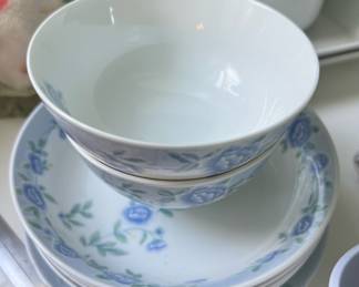 Cheng's White Jade Porcelain Blue Rose - 2 Rice/Soup Bowls, 4 Salad Bowls, 1 Salad Plate