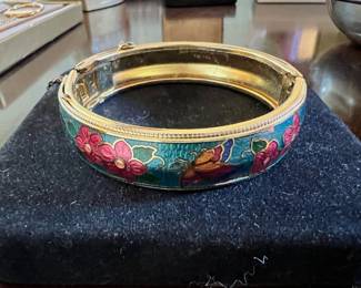 Clasped with Chain Cloisonné Butterfly/Floral Bracelet