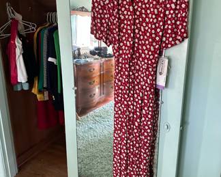 S.L. Fashions Red Short Sleeve Dress