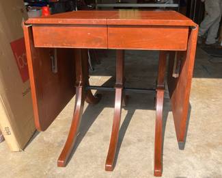 Duncan Phyfe table and six chairs