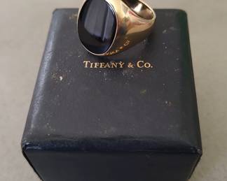 Vintage Men's Tiffany 14k gold onyx signet ring 