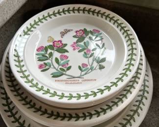 Portmeirion - The Botanic Garden Dinnerware Set