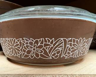 Pyrex Mixing Bowls & Casserole Dishes - Woodland Design