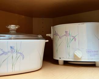 Corning Ware Crock Pot, 3 QT Casserole Dish - Shadow Iris Design