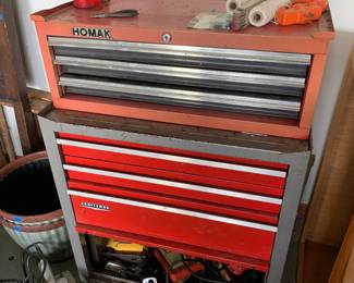 These drawers are full of tools!