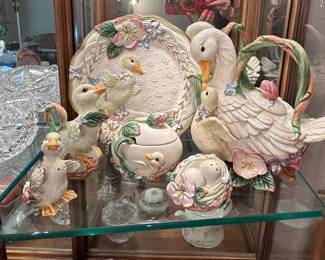 “Fitz & Floyd” Easter (teapot sold)