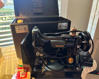 Singer Sewing Machine