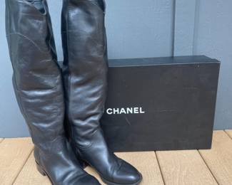 CHANEL Fashionable Black Leather Boots-Size 9.5	