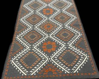 Crate & Barrel Bessie Rug 5x8ft - Wool & Cotton