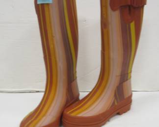 BOOTS BY SMITH & HAWKEN