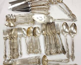 INTERNATIONAL SILVER PLATE FLATWARE.  WAKEFIELD PATTERN