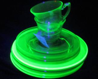 Uranium glass
