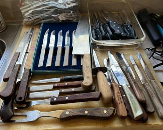 Knives and silverware