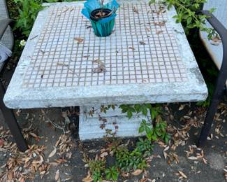 Nice sturdy outdoor table